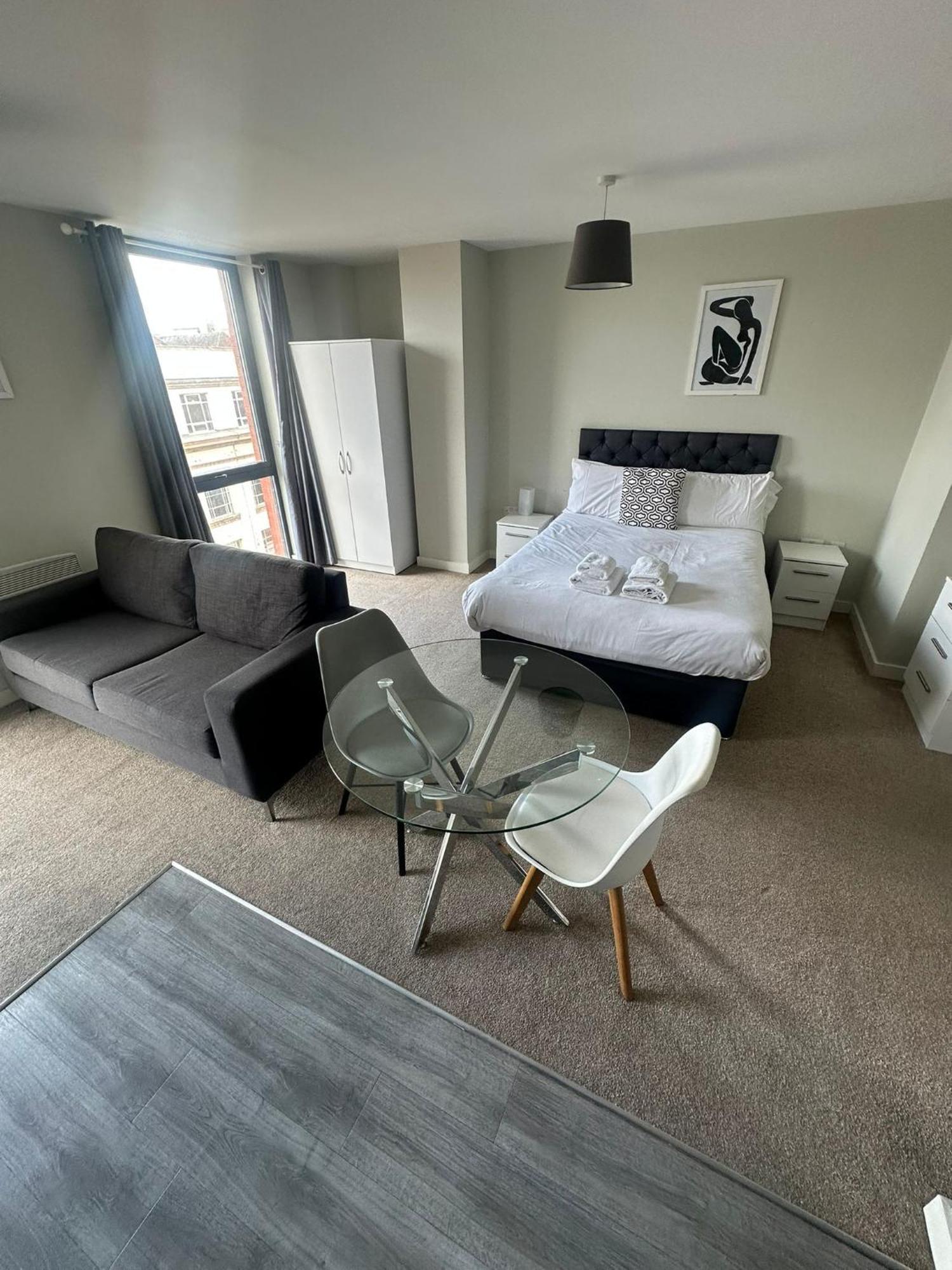Beehosting Adelphi Wharf Aparthotel *