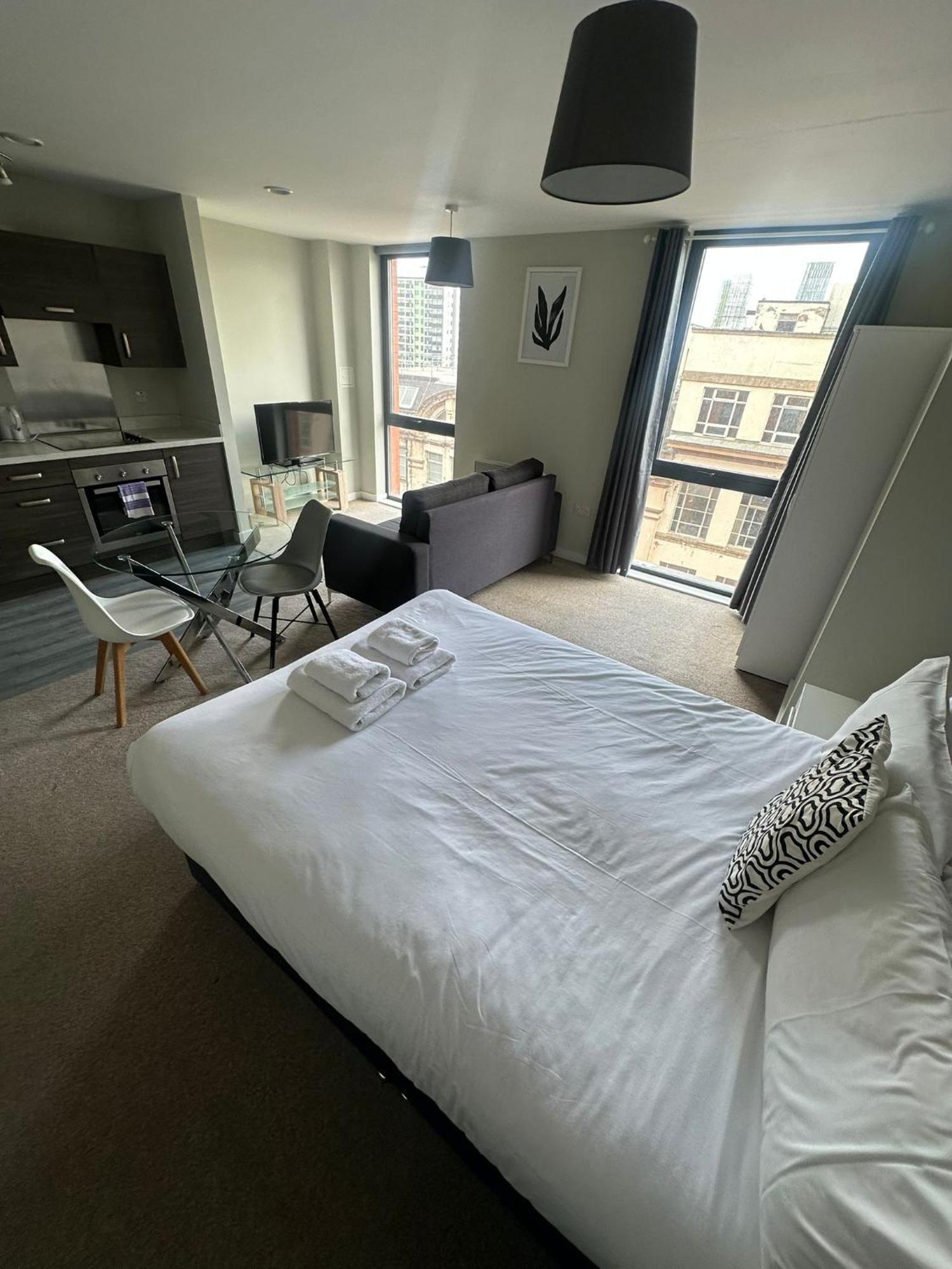 Beehosting Adelphi Wharf * Manchester